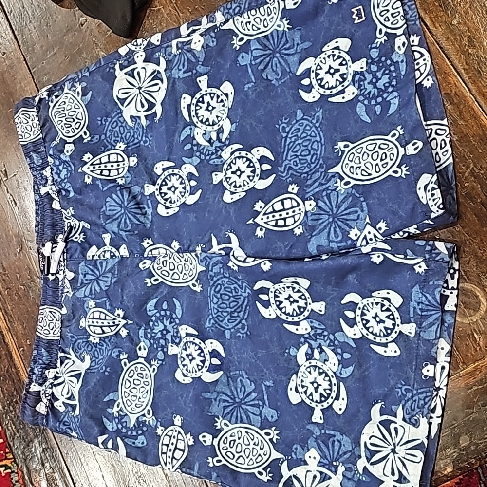 GUC crown & ivy Boys Swim Trunks. L